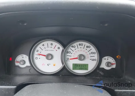 2005 Ford Escape Xlt z USA, uszkodzony, nr VIN 1FMCU93115KC10947